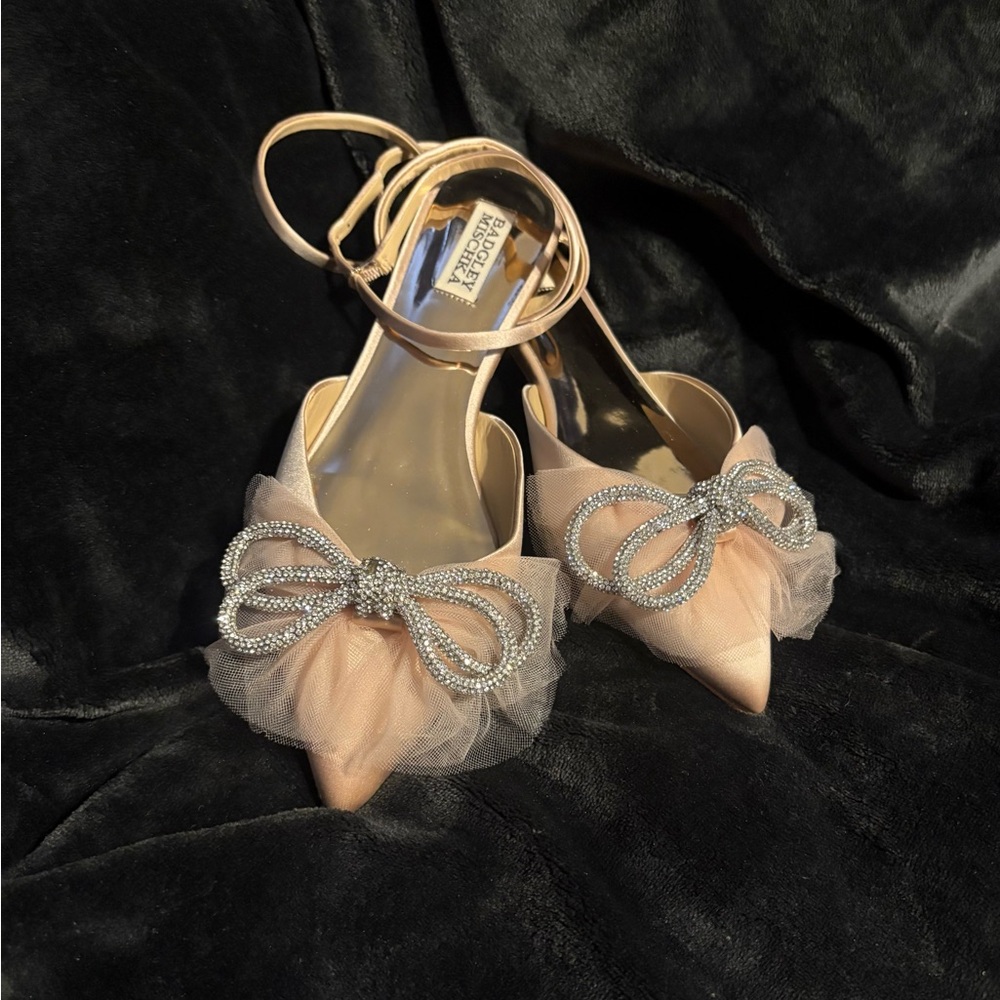 Badgley Mischka Blush Heels with Silver Bow